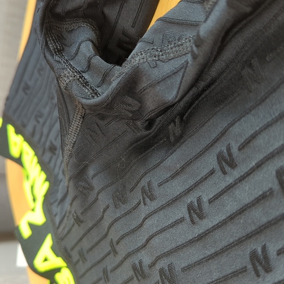 Knee length Zumba brand legginga - Picture 4 of 4